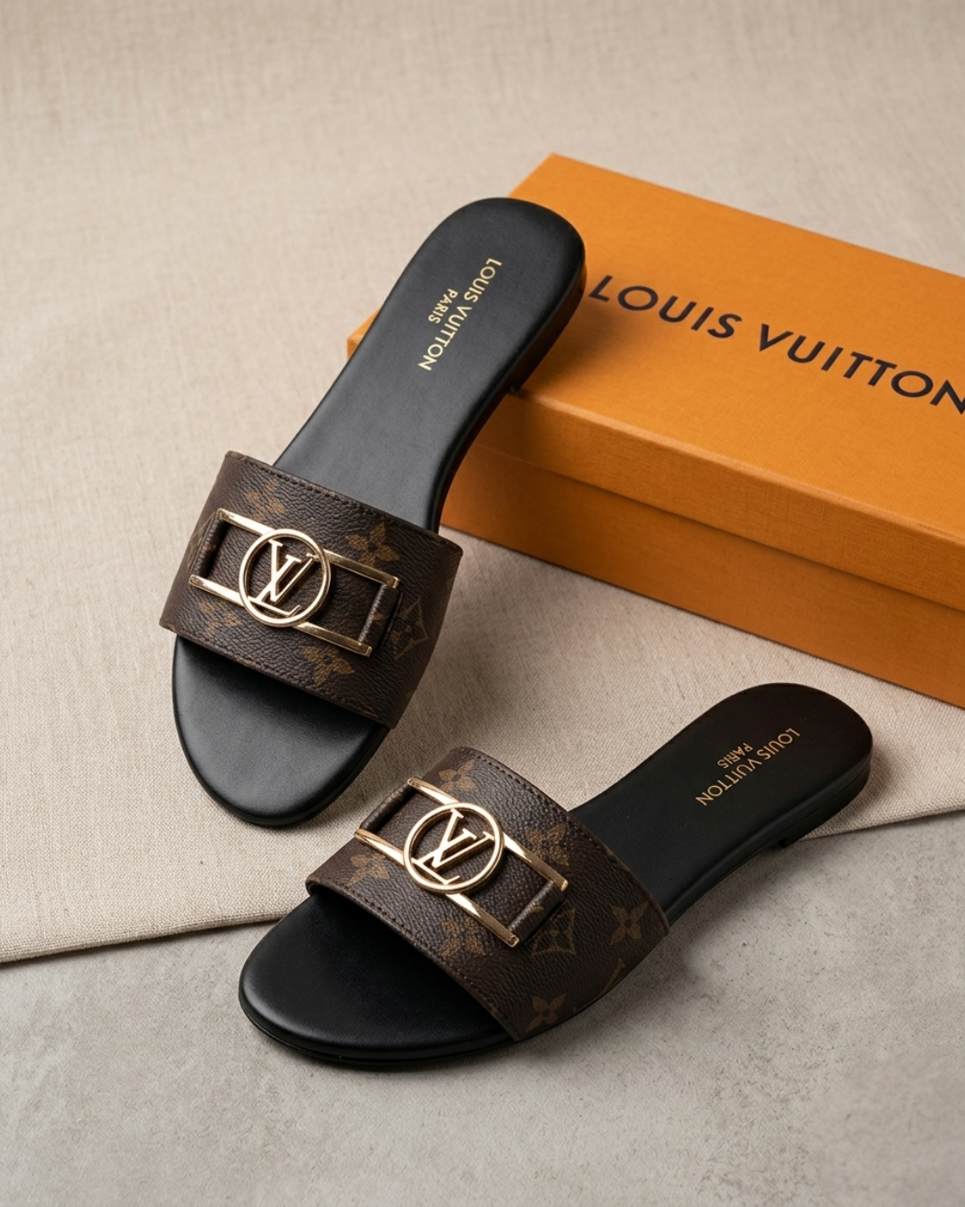 WOMENS LEATHER PLAIN FLATS