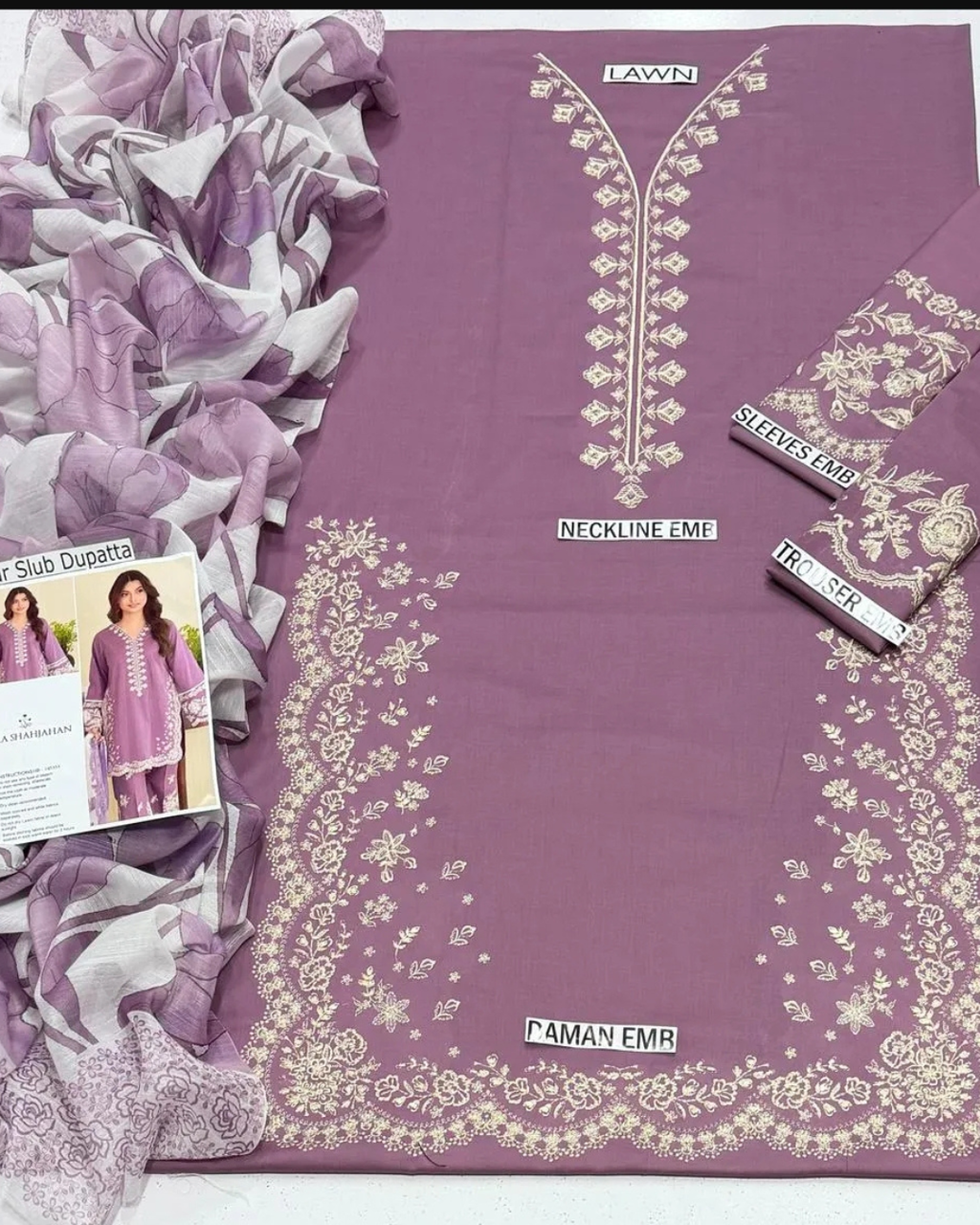 3PCS UNSTITCHED LAWN EMBROIDERD SUIT