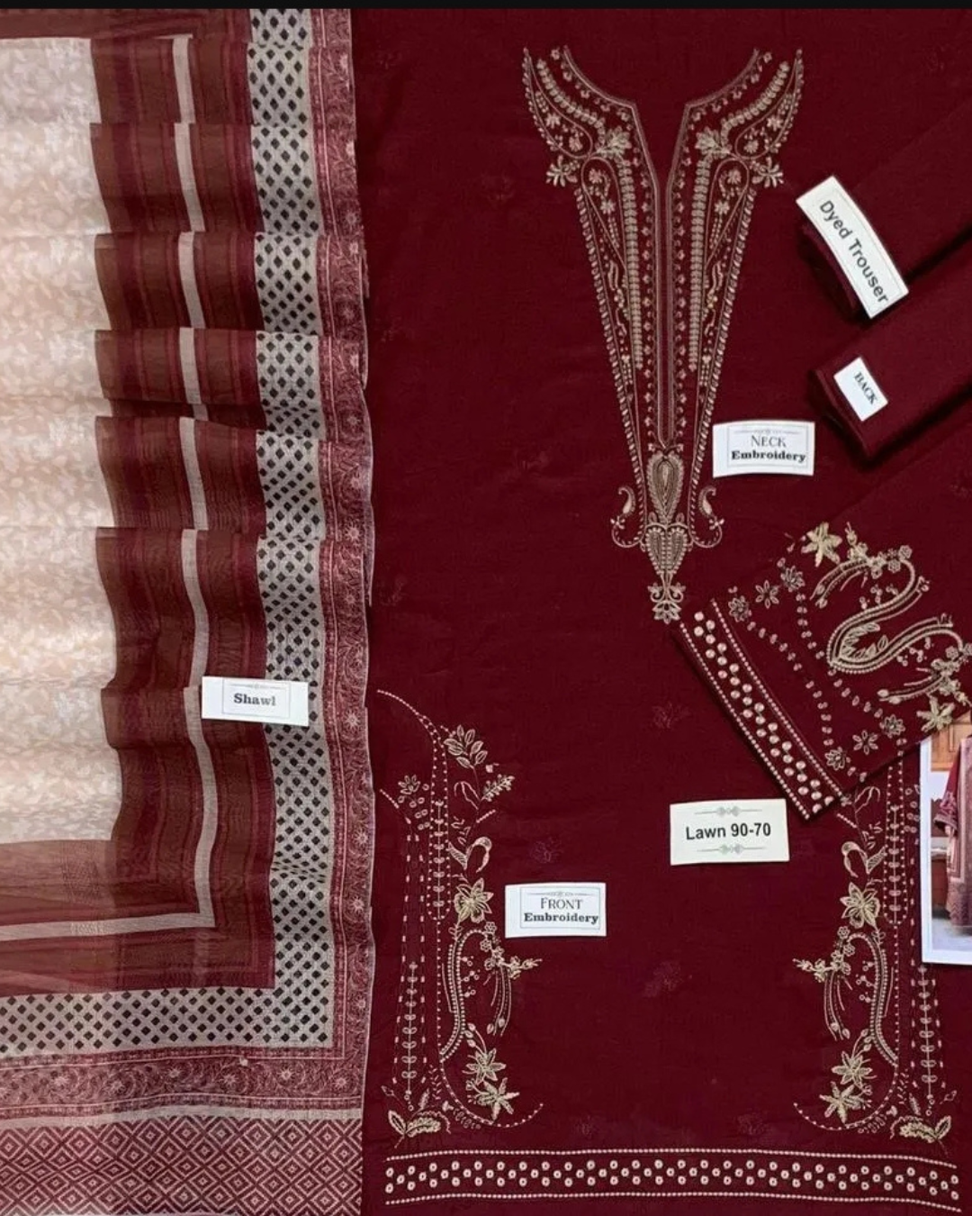 3PCS  UNSTITCHED LAWN EMBROIDERED SUIT