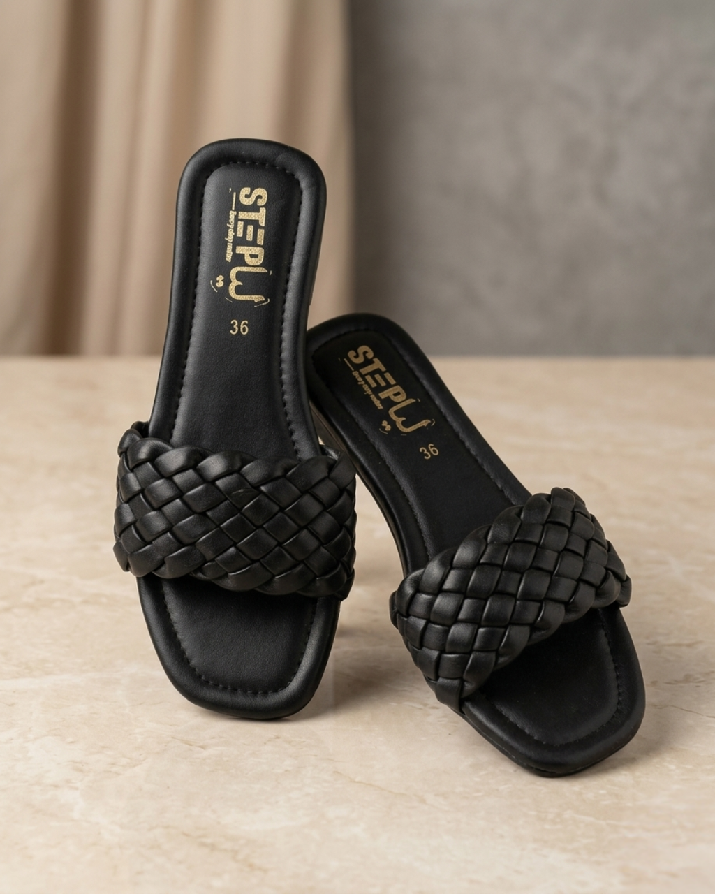 WOMENS PLAIN REXINE FLATS