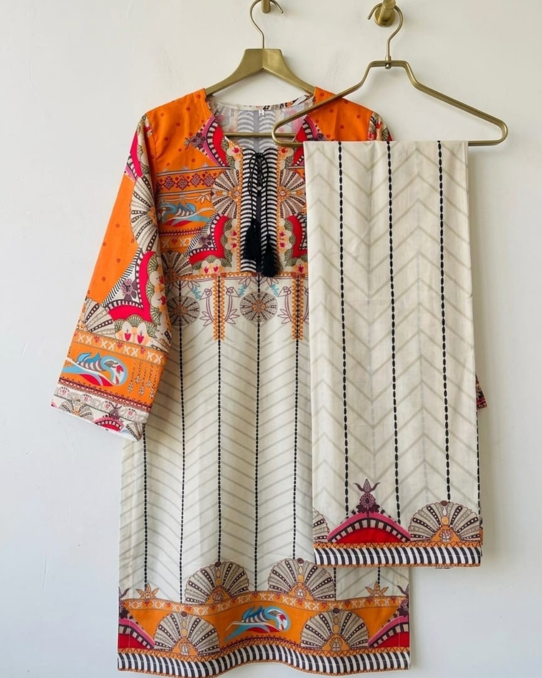 2PCS STITCHED SILK LAWN PRINTED SUIT